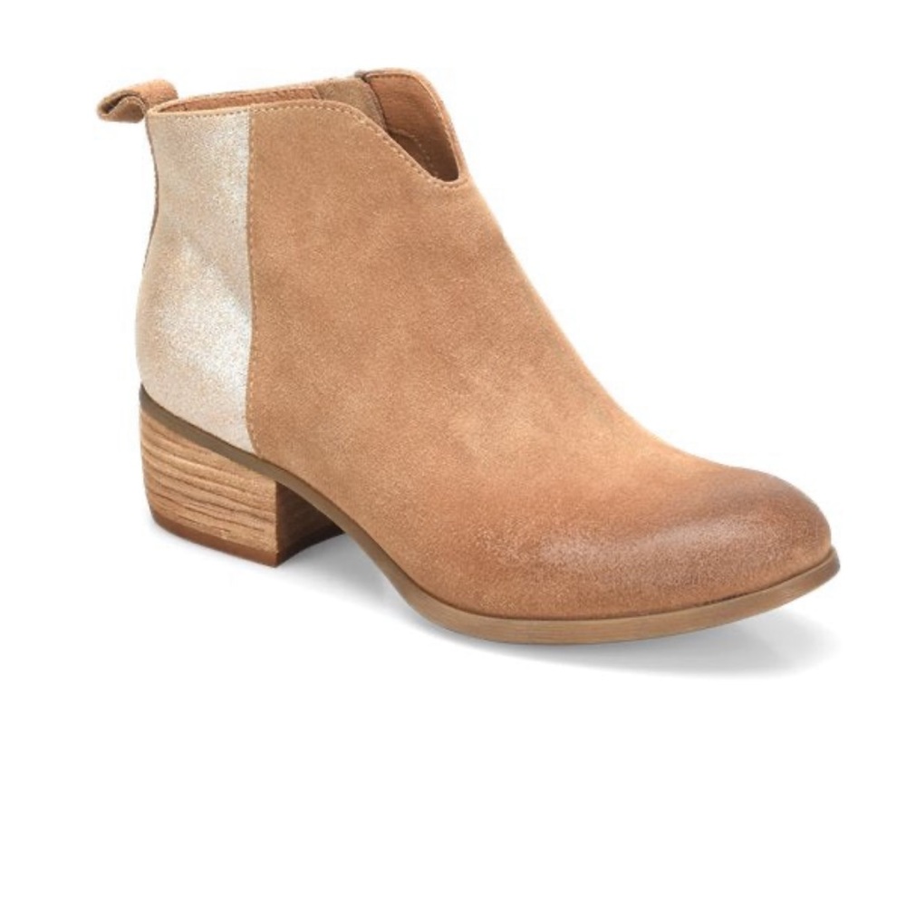 SOFFT Coleta Leather Ankle Bootie in Barley and Silver with Side Zipper